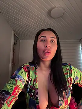 Anily Lovely online show from April 2026 09:21:02 PM