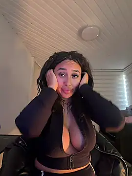 Snapshot of Anily_Lovely chatting on July 2026 09:44:02 PM Anily Lovely online show from July 2026 09:44:02 PM