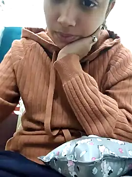 Aleena Rai online show from December 2024 01:38:02 PM