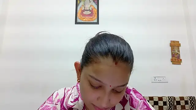 Aleena Rai online show from October 2025 06:49:02 PM