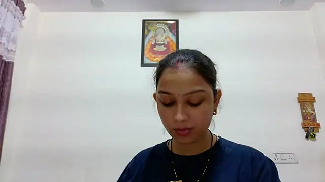 Aleena Rai online show from October 2025 07:13:01 PM