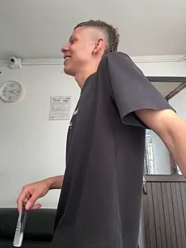 Snapshot of Daddyrich_632 chatting on February 2026 07:20:01 PM Daddyrich 632 online show from February 2026 07:20:01 PM