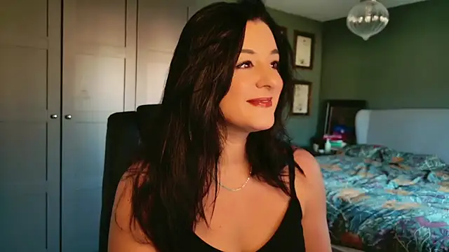 flatwhite0 online show from November 2025 10:37:02 AM