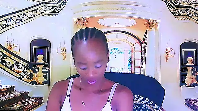 Snapshot of EbonyCreamy69 chatting on January 2025 09:47:01 PM EbonyCreamy69 online show from January 2025 09:47:01 PM