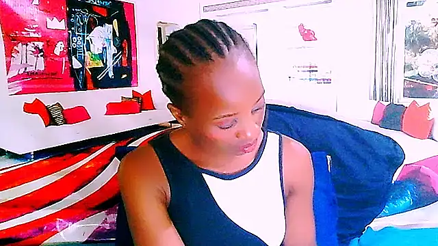 Snapshot of EbonyCreamy69 chatting on January 2025 03:07:02 AM EbonyCreamy69 online show from January 2025 03:07:02 AM