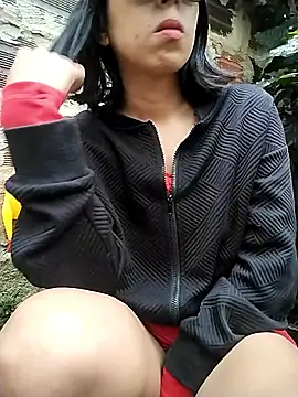 Snapshot of MirandaSingle chatting on April 2026 12:29:02 PM MirandaSingle online show from April 2026 12:29:02 PM
