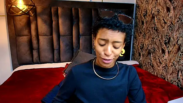 Snapshot of Zia_Green chatting on May 2026 12:35:02 PM Zia Green online show from May 2026 12:35:02 PM