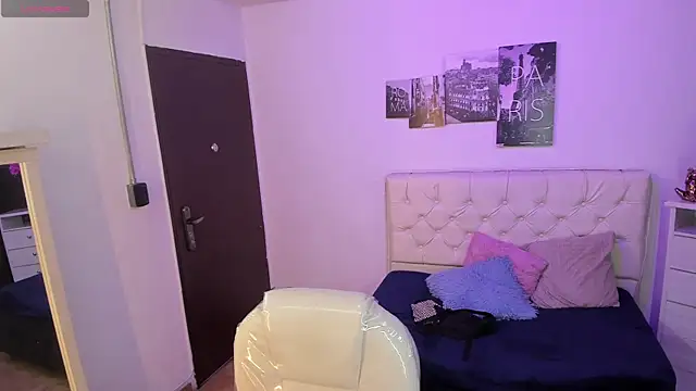 Snapshot of Amy_Kiitty_ chatting on February 2026 01:31:02 PM Amy Kiitty online show from February 2026 01:31:02 PM