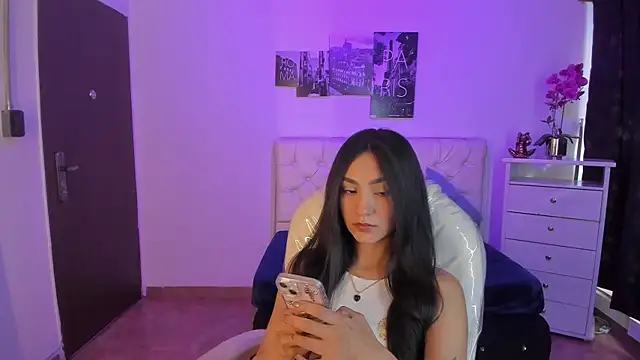 Snapshot of Amy_Kiitty_ chatting on February 2026 01:21:01 PM Amy Kiitty online show from February 2026 01:21:01 PM