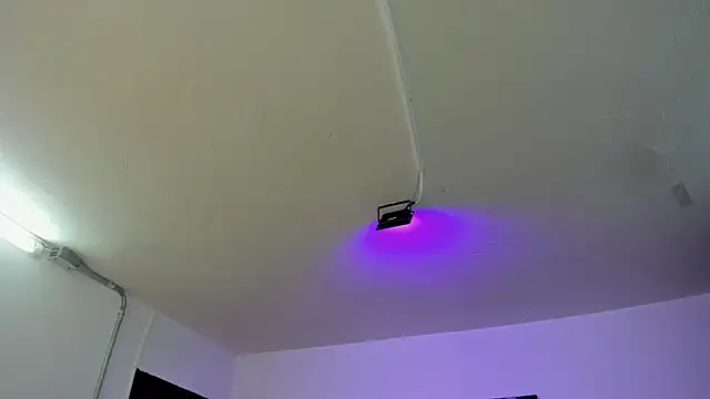 Snapshot of Amy_Kiitty_ chatting on February 2026 01:01:02 PM Amy Kiitty online show from February 2026 01:01:02 PM