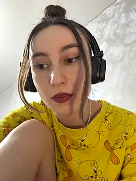 Snapshot of viviandaimond1 chatting on October 2025 05:08:01 PM viviandaimond1 online show from October 2025 05:08:01 PM