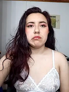 Emi chik online show from January 2025 11:01:02 AM