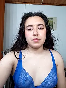 Emi chik online show from February 2026 10:29:02 AM