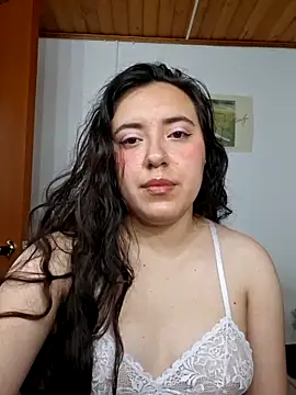 Emi chik online show from March 2026 10:54:02 AM