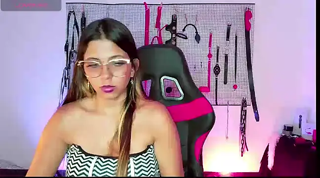 Megaan Greey online show from December 2024 08:53:02 PM