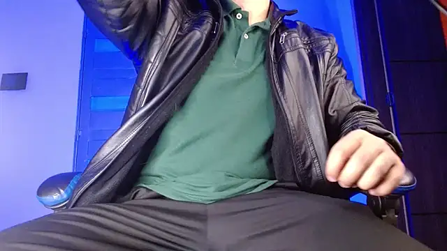 Snapshot of SexyBoy-Bigclit chatting on June 2026 03:53:01 AM SexyBoy-Bigclit online show from June 2026 03:53:01 AM