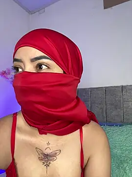 Snapshot of Sweet_hot_mia chatting on May 2026 02:11:01 PM Sweet hot mia online show from May 2026 02:11:01 PM