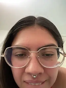 Snapshot of Argentiiniita chatting on January 2025 07:35:01 PM Argentiiniita online show from January 2025 07:35:01 PM