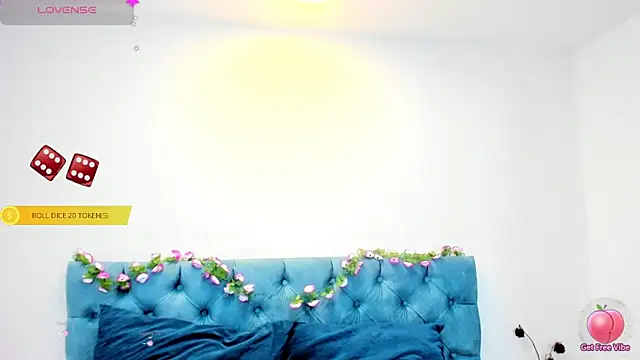 Snapshot of Sophie_Smith69 chatting on February 2025 05:50:01 PM Sophie Smith69 online show from February 2025 05:50:01 PM