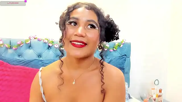 Snapshot of Sophie_Smith69 chatting on March 2025 05:06:01 PM Sophie Smith69 online show from March 2025 05:06:01 PM