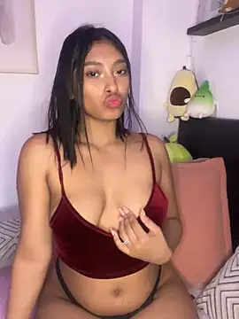 Snapshot of Isabella_fasilier chatting on January 2025 03:50:02 AM Isabella fasilier online show from January 2025 03:50:02 AM