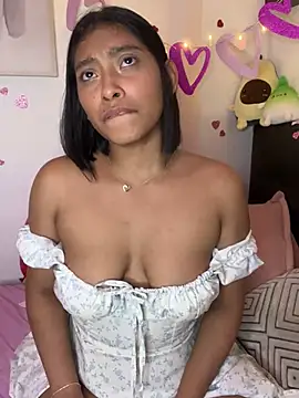 Snapshot of Isabella_fasilier chatting on February 2025 08:00:02 AM Isabella fasilier online show from February 2025 08:00:02 AM