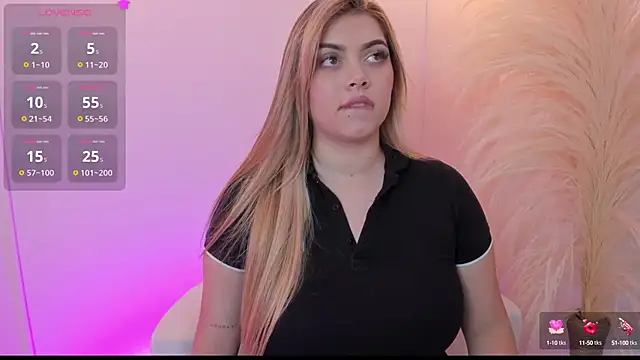 thaliafox  online show from March 2025 07:42:02 AM