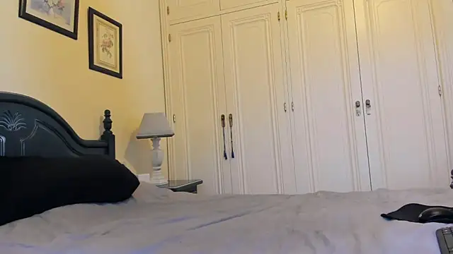 nycole new online show from March 2026 06:34:01 PM