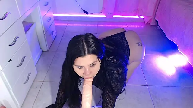 April sexycurvi online show from February 2026 08:54:01 AM