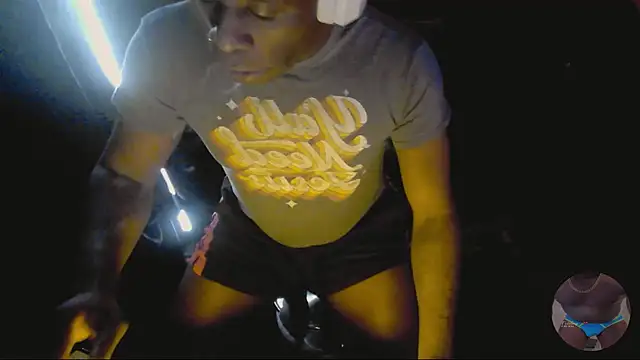 Snapshot of Pressure69mee chatting on February 2025 01:13:02 PM Pressure69mee online show from February 2025 01:13:02 PM