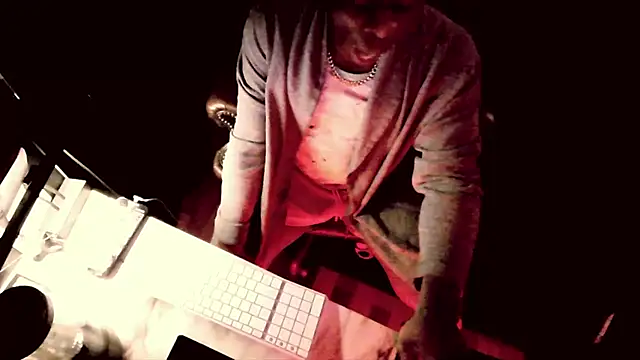 Snapshot of Pressure69mee chatting on March 2025 11:34:02 PM Pressure69mee online show from March 2025 11:34:02 PM