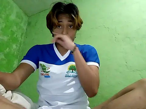 ruygw online show from December 2024 01:14:01 AM