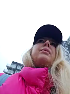 Snapshot of MariaRichi_ chatting on February 2025 07:26:01 AM MariaRichi online show from February 2025 07:26:01 AM