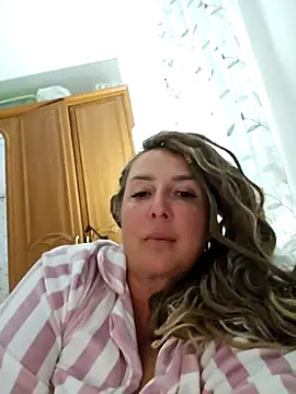 Snapshot of MariaRichi_ chatting on September 2025 06:57:01 PM MariaRichi online show from September 2025 06:57:01 PM