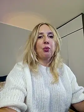 MariaRichi  online show from January 2026 07:39:01 PM