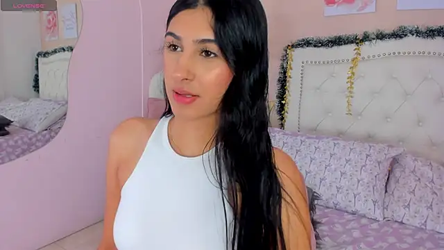 Snapshot of Ashley_Evans18 chatting on December 2024 11:30:02 AM Ashley Evans18 online show from December 2024 11:30:02 AM