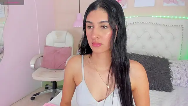 Snapshot of Ashley_Evans18 chatting on January 2025 11:33:01 AM Ashley Evans18 online show from January 2025 11:33:01 AM