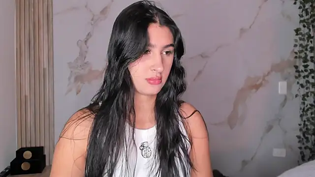 Snapshot of Ashley_Evans18 chatting on September 2025 12:29:01 PM Ashley Evans18 online show from September 2025 12:29:01 PM