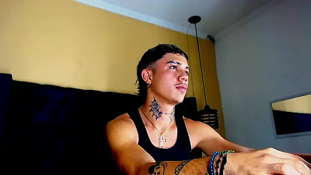 HannibalLester online show from March 2025 02:43:02 AM