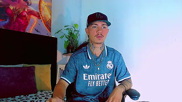 HannibalLester online show from November 2025 05:51:01 AM