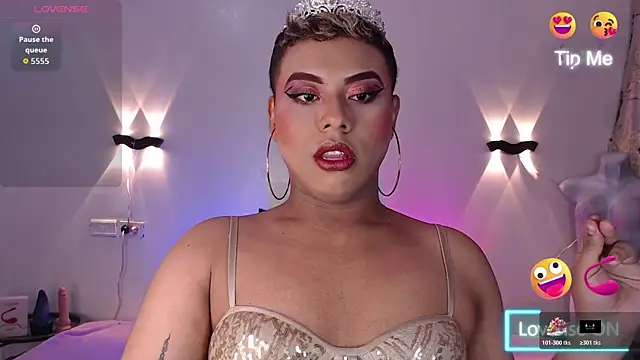 Emili Roux online show from November 2025 12:15:01 PM