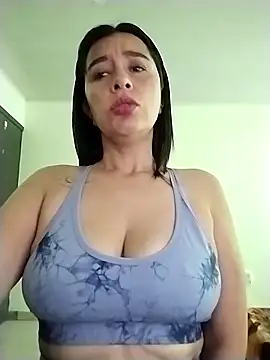 hailey85 online show from April 2026 08:25:02 PM