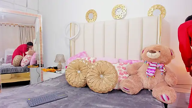 Snapshot of evangelin_ts chatting on November 2025 01:54:02 PM evangelin ts online show from November 2025 01:54:02 PM