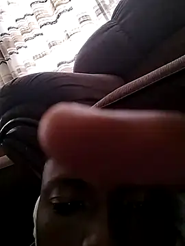 Snapshot of zipeqengeshe21 chatting on December 2024 04:44:01 AM zipeqengeshe21 online show from December 2024 04:44:01 AM