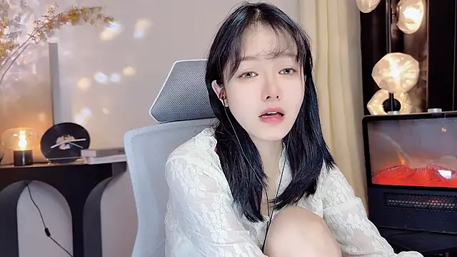 xiaodaibabyy online show from January 2025 03:11:01 PM