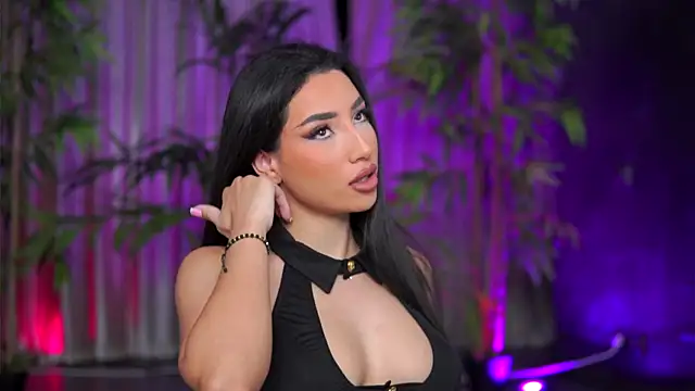 GinaValentinna online show from October 2025 06:50:02 PM