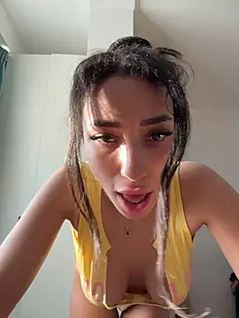 GinaValentinna online show from April 2026 03:35:01 PM