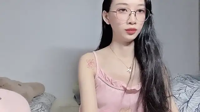 Snapshot of Lili-2 chatting on June 2026 02:52:02 PM Lili-2 online show from June 2026 02:52:02 PM