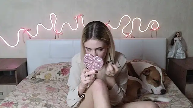 Betty Blamee online show from January 2026 09:23:02 AM