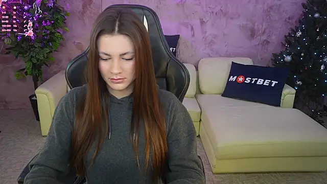 Julia  Star  online show from January 2025 11:22:01 AM